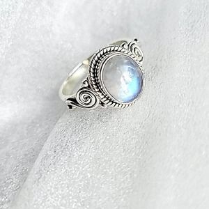 Swirl Design Oval Shaped Rainbow Moonstone